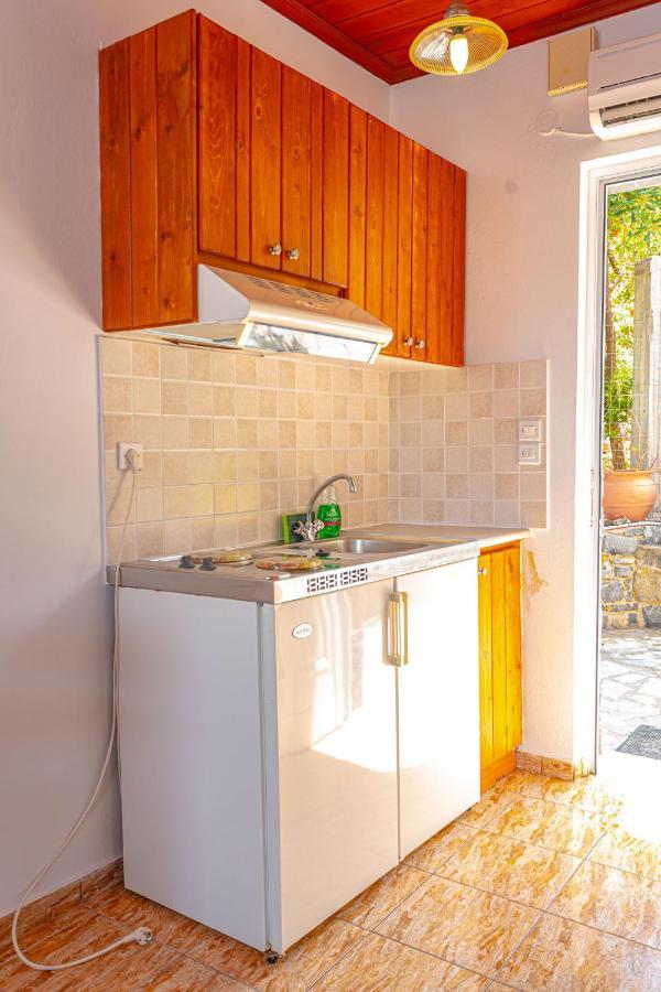 The Life Suites Limnionas  Bagian luar foto