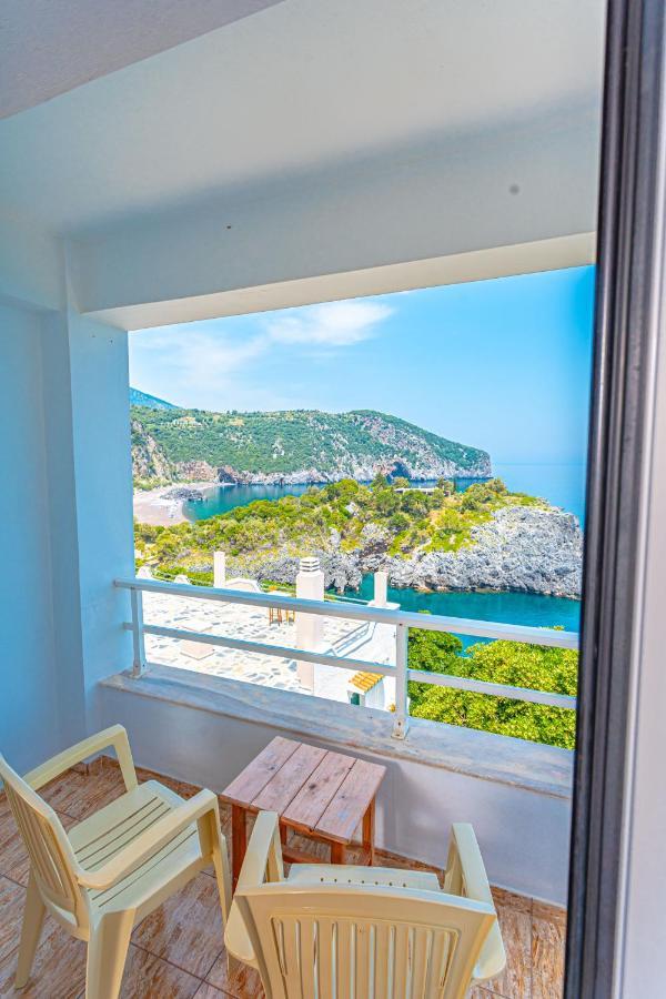 The Life Suites Limnionas  Bagian luar foto