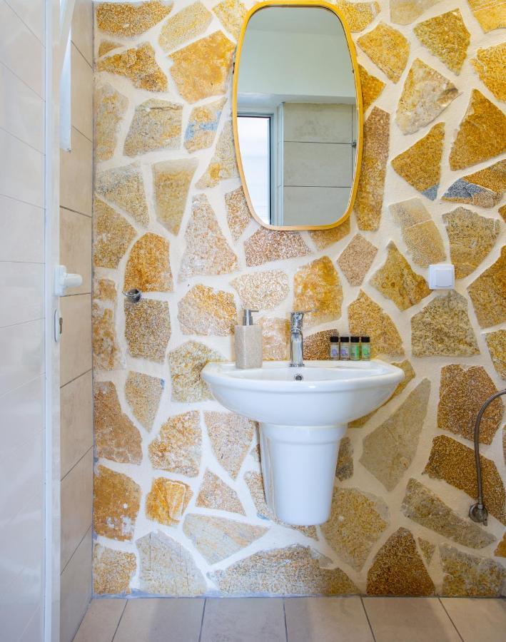 The Life Suites Limnionas  Bagian luar foto