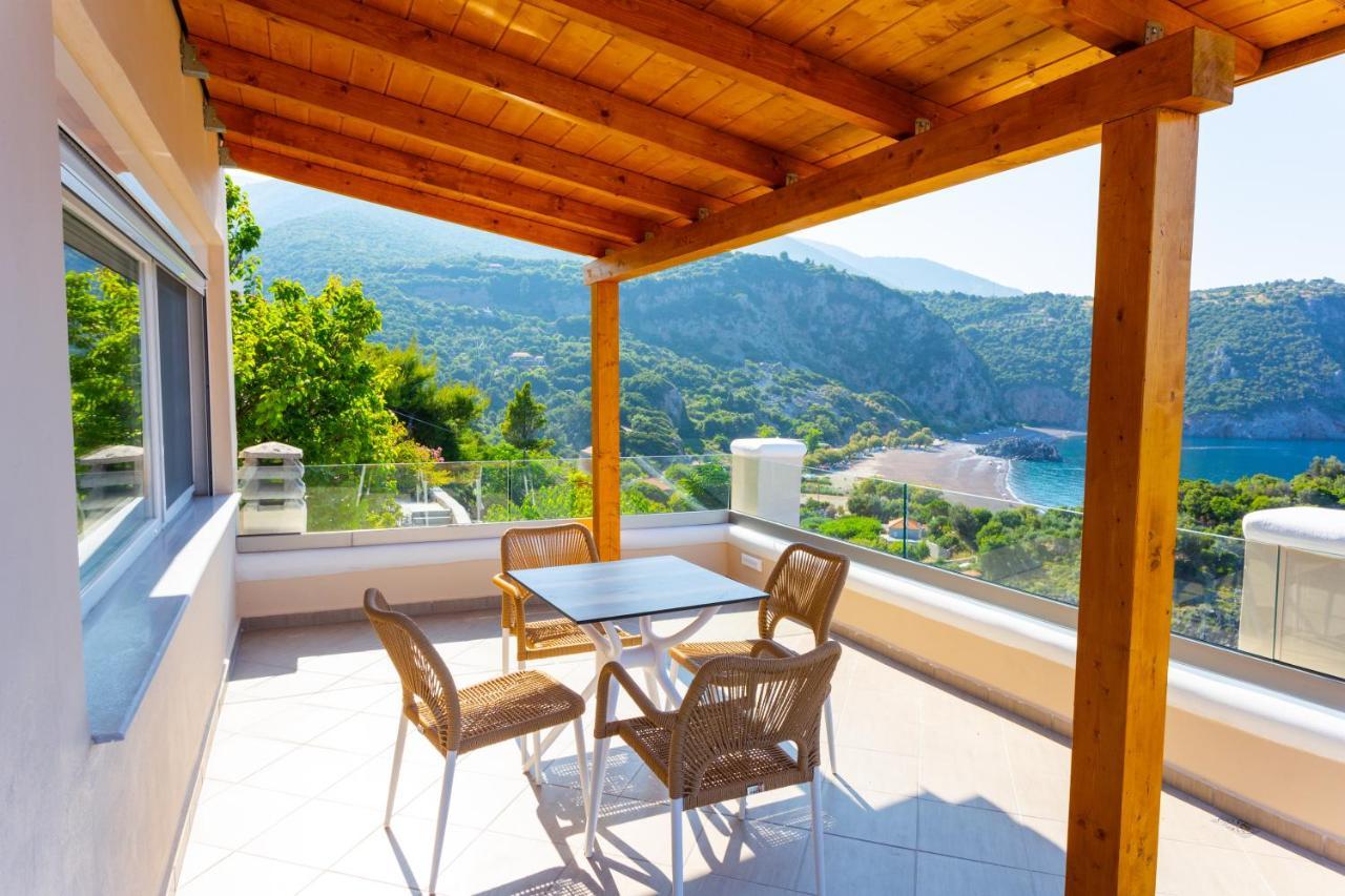 The Life Suites Limnionas  Bagian luar foto