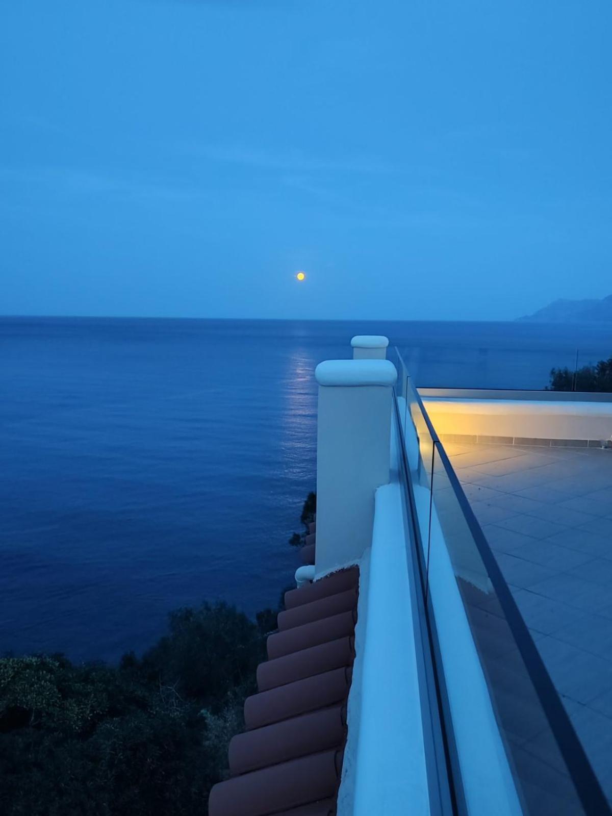 The Life Suites Limnionas  Bagian luar foto