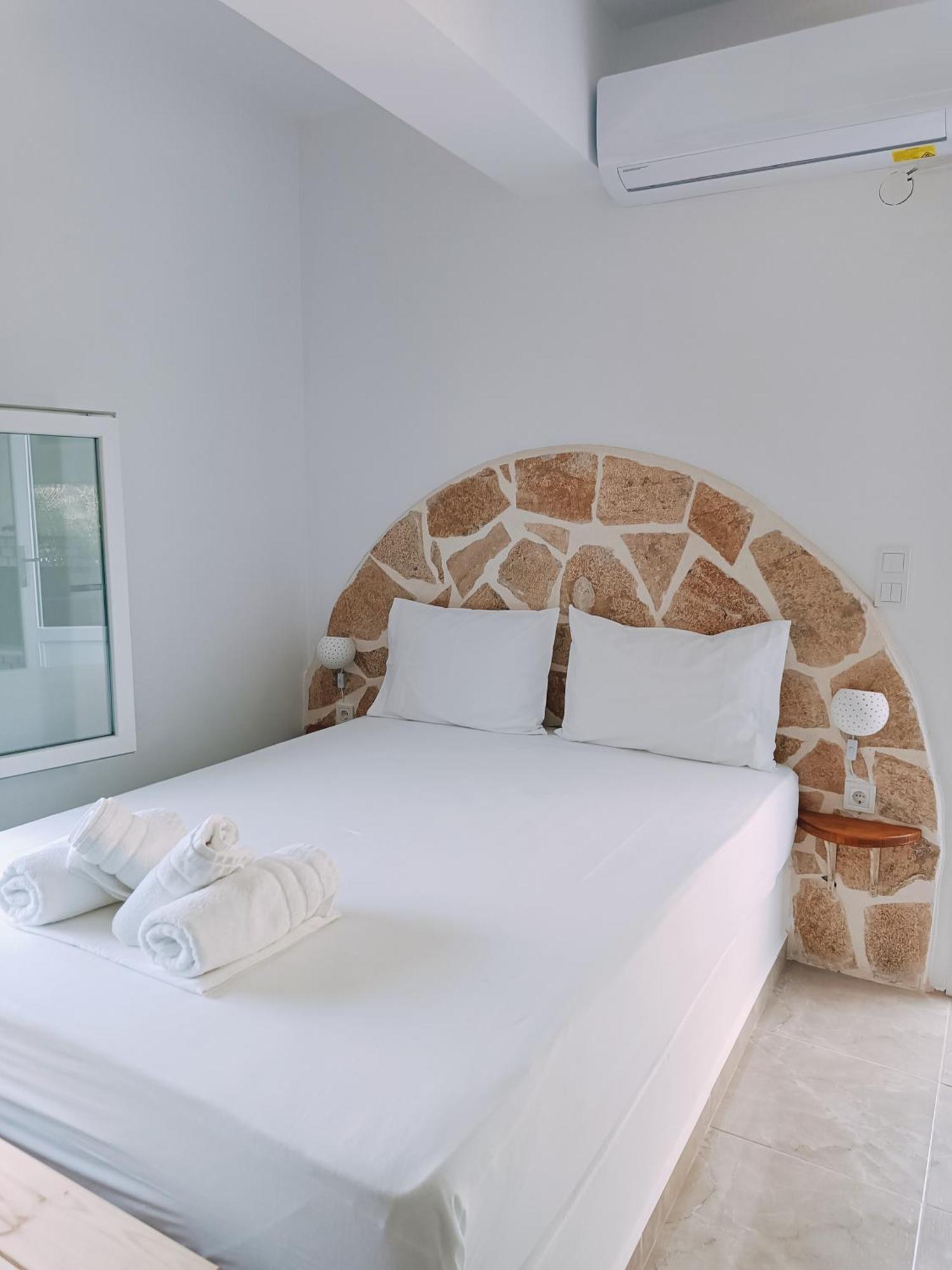 The Life Suites Limnionas  Bagian luar foto